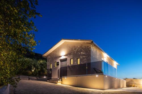 Tsikalaria Villa | ÉTHAFOS Luxury Apartment
