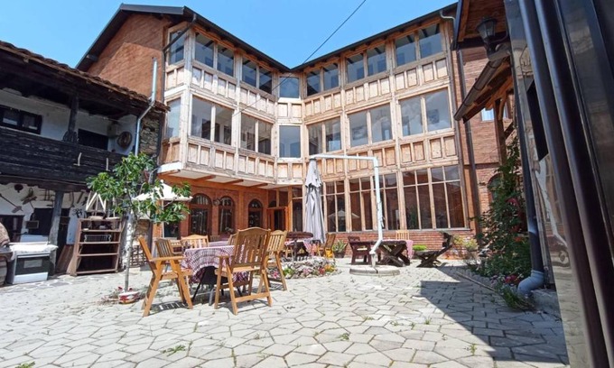 Kosovo Hotel | Etno kuca Petrovic