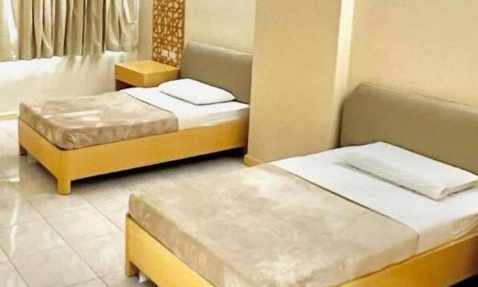 Downtown Tacloban Apartment | Etsu Hotel Lively Studio. Stay and Enjoy