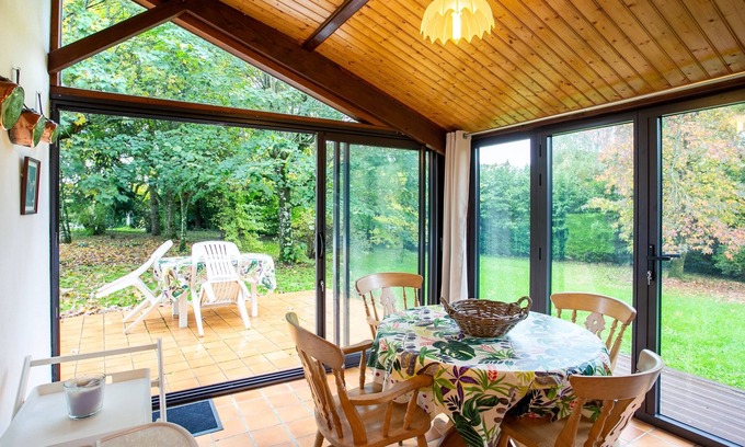Secondigny House | Eulalie - charmante maison avec jardin