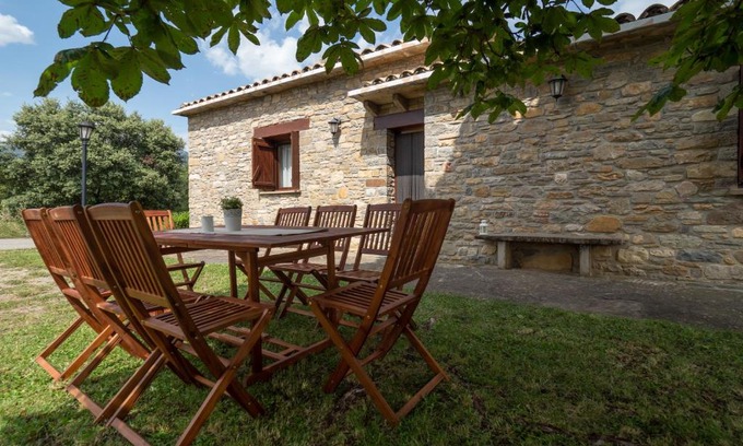 La Fueva House | eva y maría CASA RURAL