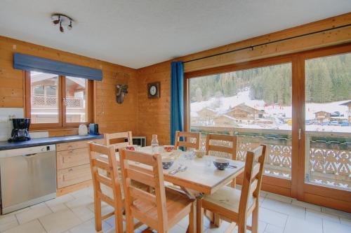 Chatel Apartment | Evasion EV3 TELECABINE & VIEW 6 pers