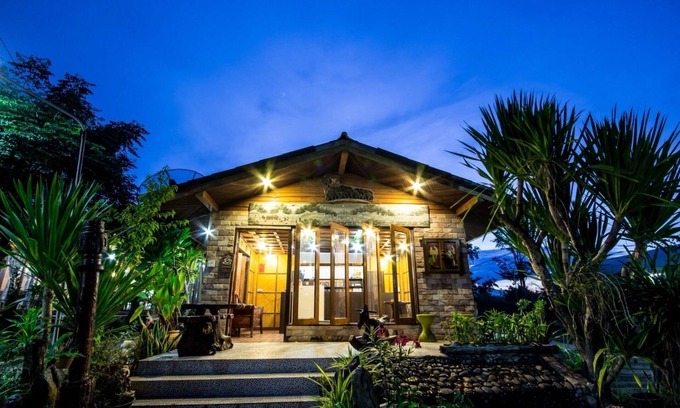 Nakhon Thai Hotel | Eve ka Amp Resort