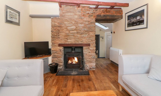 Plymstock Cottage | Eventide