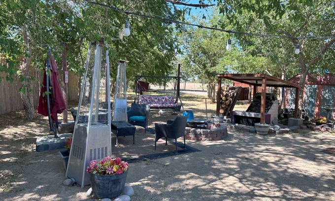 Pahrump House | Ever wonder what it would be like to live in an RV?
