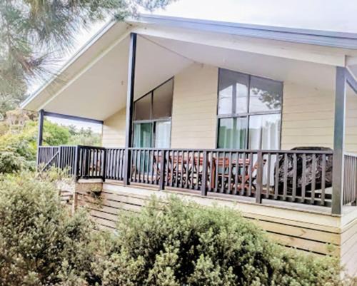 Venus Bay House | Evergreen