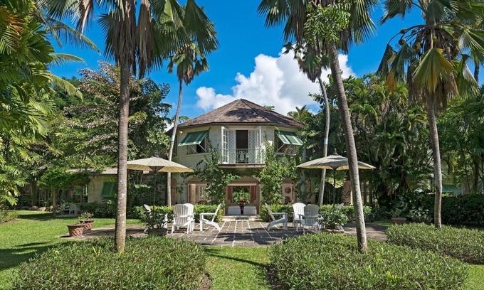 Paynes Bay Villa | Evergreen Luxury villa