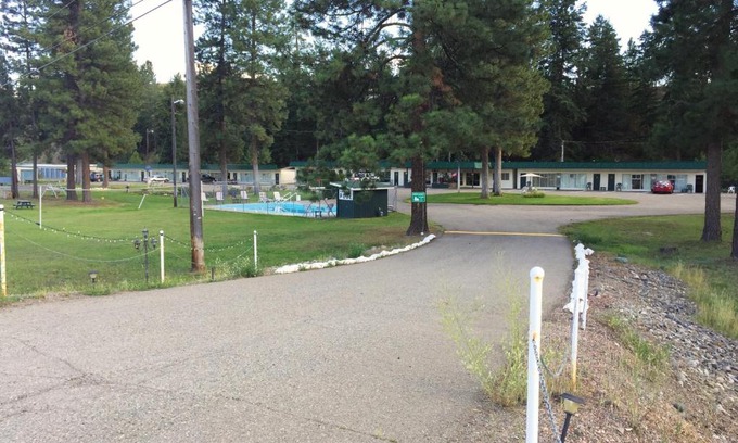 Okanagan-Similkameen Hotel | Evergreen Motel