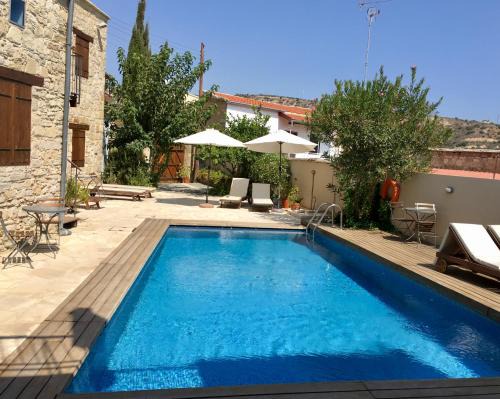 Psematismenos Apartment | Evkarpos Country House