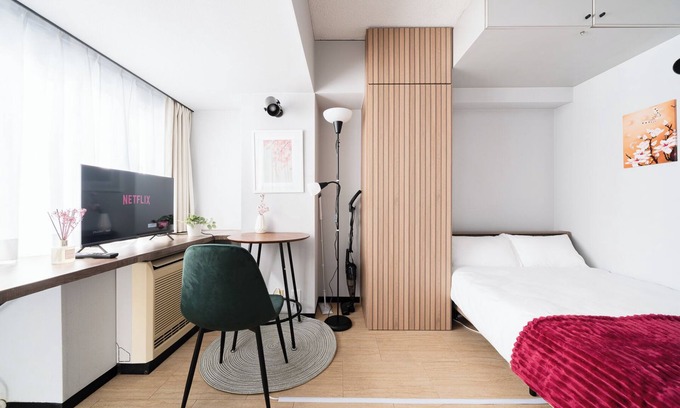 Gohongi Apartment | Excellent access to Shibuya area! Residence with cherry blossom motif [307].