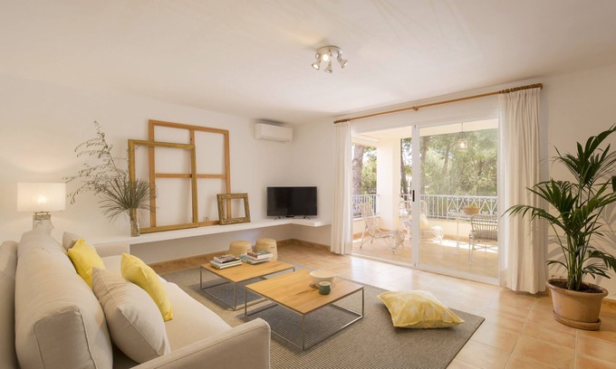 Puerto de Pollensa Apartment | Excellent apartment for 2 adults. New Promotion 10% off all season