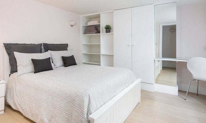 Oval Apartment | Excellent Apartment with Private Patio, and Park across the road.