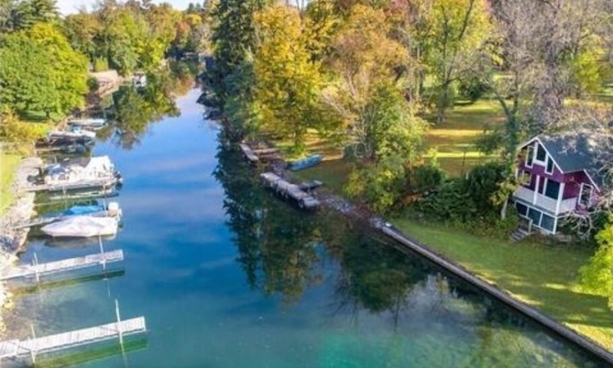 Auburn House | Excellent FingerLakes- Owasco lake waterfront vacation home-Kayakers paradise!