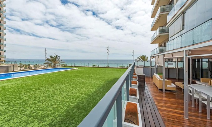 Badalona Apartment | EXCELLENT LOCATION 3 ROOMS EST. MIN. 31 NIGHTS