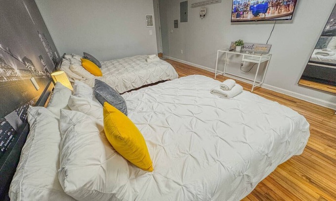 Central Business District Apartment | Excellent location!Comfy Studio near Manhattan