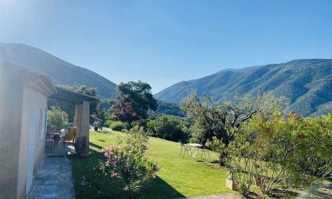 Mollans-sur-Ouveze House | Exceptional house with view of Mont Ventoux