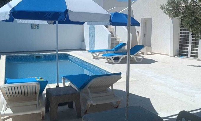 Houmt Souk House | "Exceptional house with swimming pool, fully equipped and tastefully furnished."