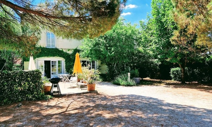 Chatellerault House | Exceptional residence in wooded grounds with swimming pool