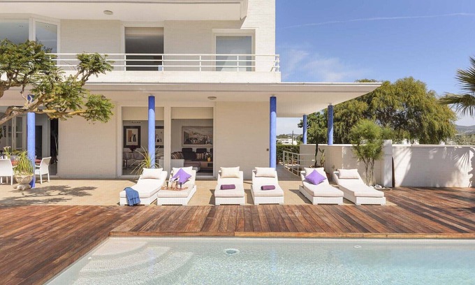 San Antonio Bay Villa | Exclusive 5 Bedroom Villa Close to the Beach, Ibiza Villa 1060