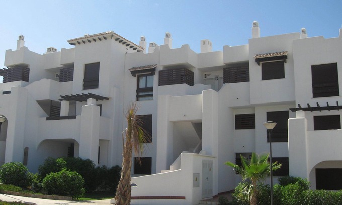 Vera Apartment | Exclusive 2 bedroom apartment set in beautiful gardens a few minutes from sea