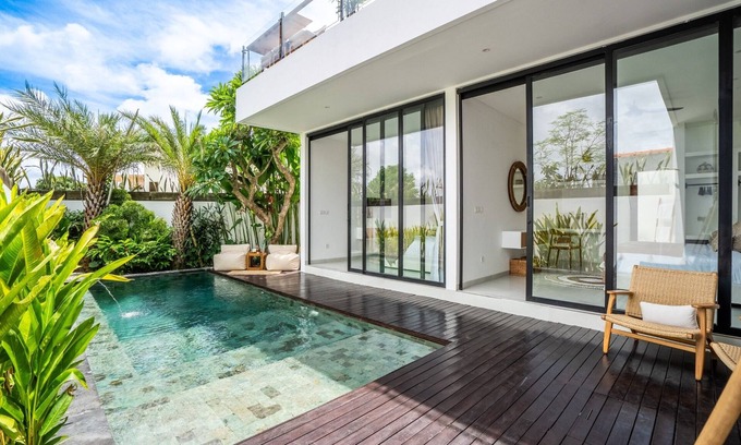Padonan Villa | Exclusive 3BR Villa Ozkar with Terrace and Pool