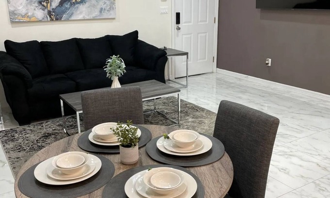 Edinburg Apartment | Exclusive Apartment with 3BR Edinburg, Texas