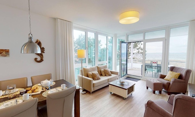 Pelzerhaken Apartment | Exclusive vacation apartment with sea view South Cape Apartment H-01