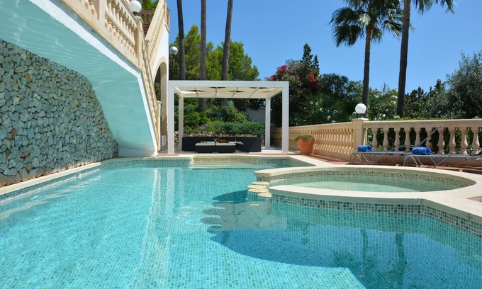 Alcudia Ski Chalet | Exclusive house. Amazing views ,close to beach & golf, Priv pool, Chillout, bbq
