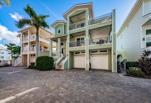 Indian Rocks Beach House | Exclusive Isla Bonita