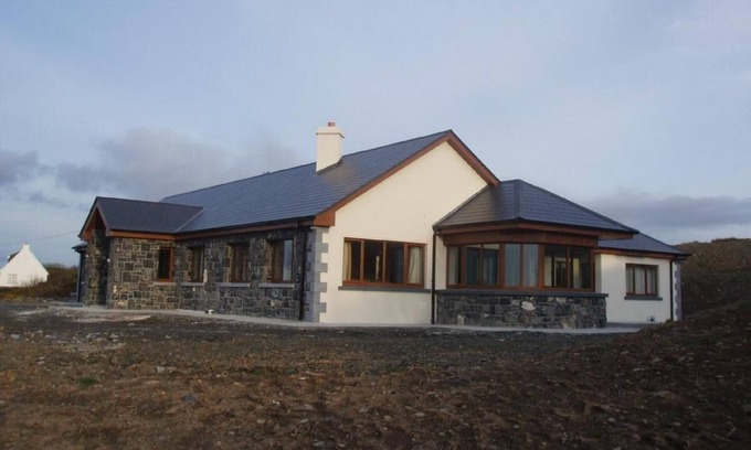 Doolin House | Exclusive new 3000 sq. foot vacation home with spectacular ocean views