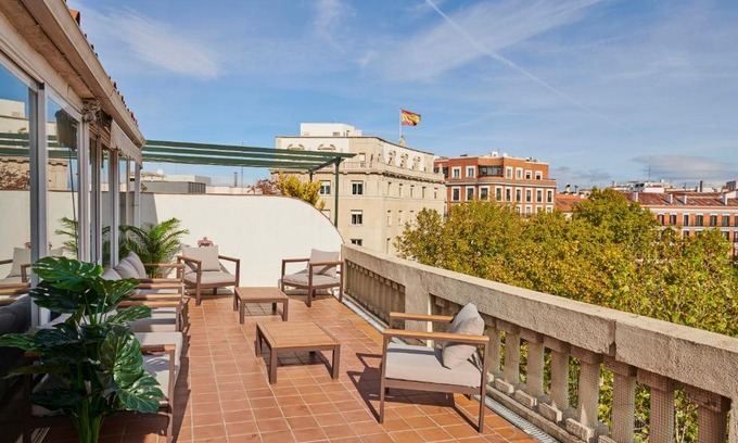 Jeronimos Apartment | EXCLUSIVE PENTHOUSE in PUERTA DE ALCALÁ