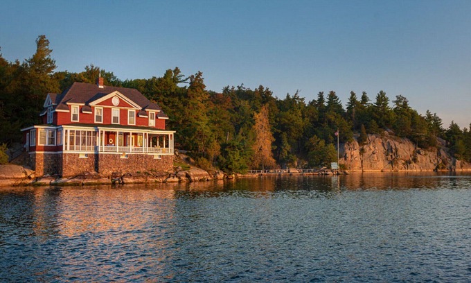 Frontenac House | Exclusive & Private Island Getaway on the St. Lawrence River in the 1000 Islands