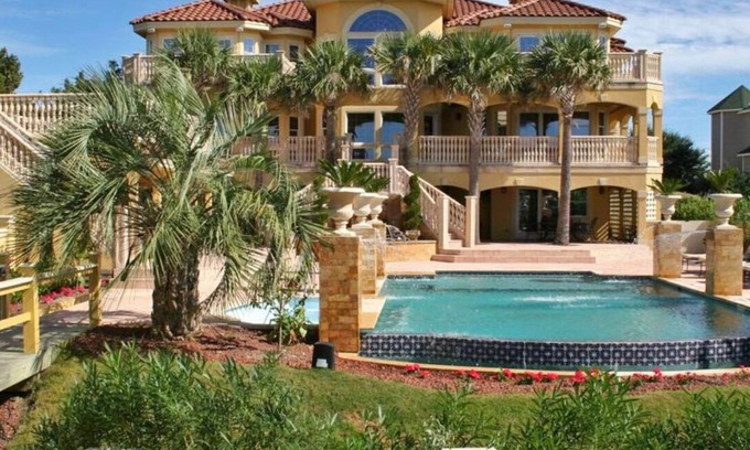Carolina Dunes House | Exclusive Properties by Lane, Five Star, Five Diamond, luxurious waterfront living space