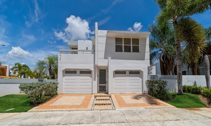 San Antonio House | Exclusive Vacation Home in Jardin Dorado!