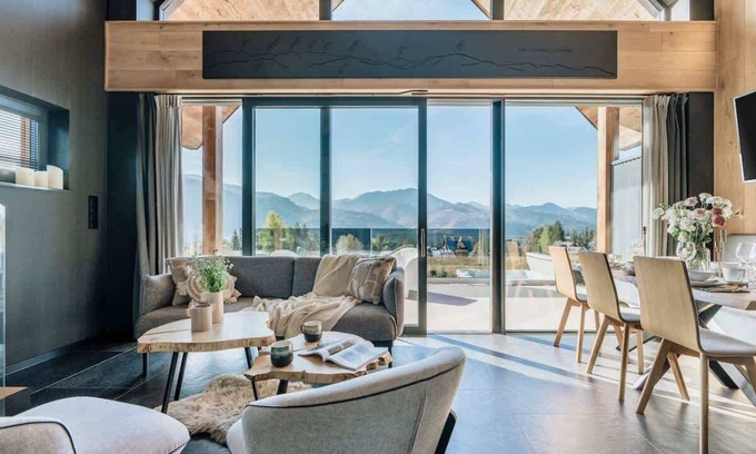 Koscielisko House | Exclusive villa with mountain views and jacuzzi
