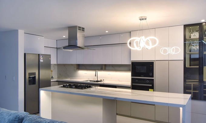 San Antonio Bed & Breakfast | Exclusividad en el cono histórico de Cali, con terraza y comodidad garantizada.