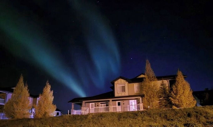 Fort McMurray Condo | Executive 2 Bed/2 Bath nHeated Garage