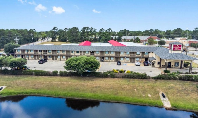 Magnolia Hotel | Executive Inn & Suites Magnolia