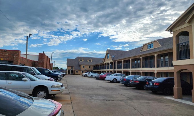 Oklahoma City Hotel | Executive inn