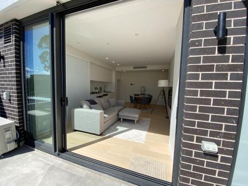 Engadine Apartment | Executive One Bedroom apartment and Courtyard Retreat
