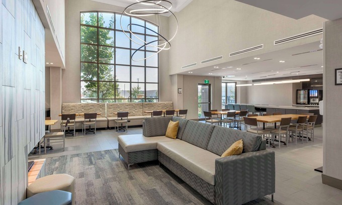 Gateway Hotel | Executive Residency by Best Western Toronto-Mississauga