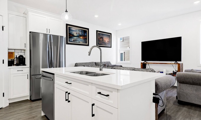 Clairmont House | Executive style 4-plex unit is located in Whispering Ridge.