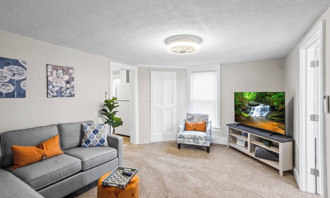 Hummelstown Apartment | Executive Suite near Hershey