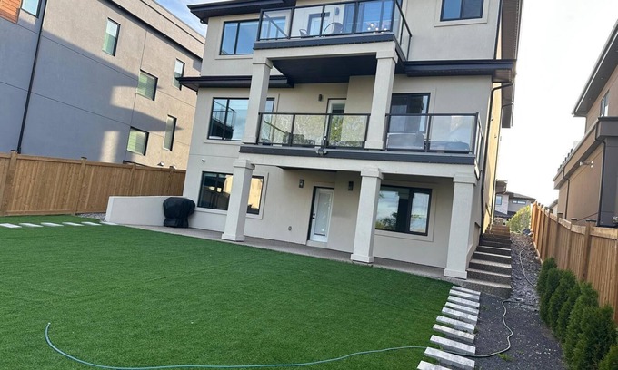 Leduc County House | EXELSIOR (DREAM DESTINATION)