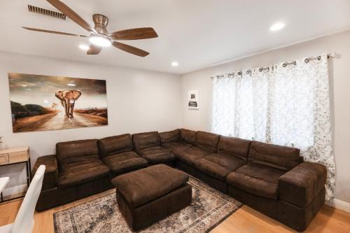 Lemon Grove House | Exotic home 2bed 1 bath by sdstay