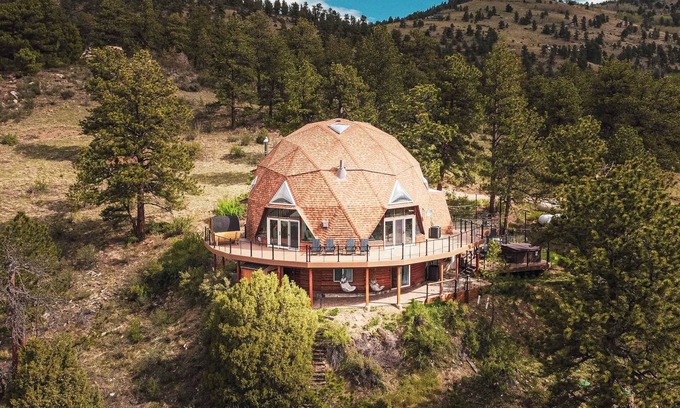 Idaho Springs Cabin | Expansive Views! 4500SqFt Mountain Dome Near Denver w/Sauna, Hot Tub, Huge Deck