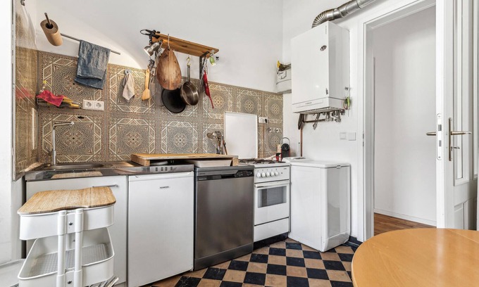 Karlsruhe City Centre Apartment | Experience a successful vacation in this charming vacation apartment in the heart of Karlsruhe.