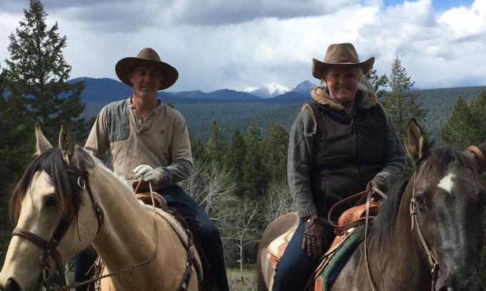 Bridge Lake Cabin | Experience a working guest Ranch in the Heart of Cowboy County