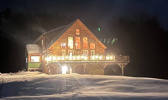 Milton Ski Chalet | Experience Bethel charm near Sunday River