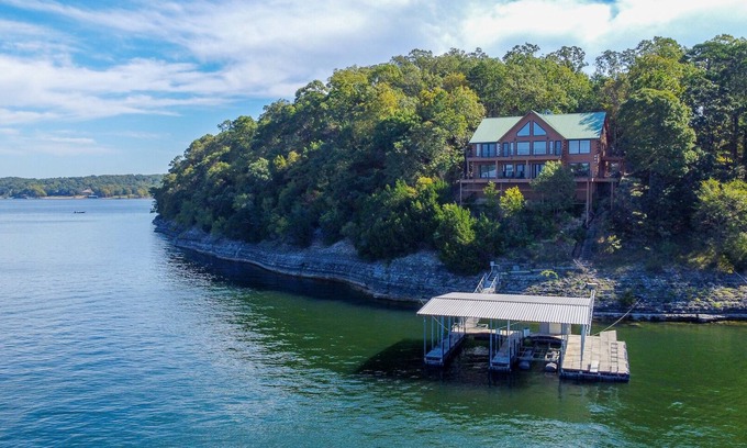 Eucha Cabin | Experience Lakeside Luxury & the Ultimate Grand Lake, OK Vacation Rental